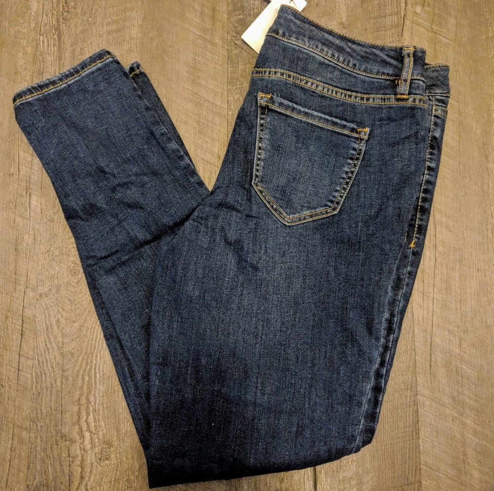Size 12 NWT Lane Bryant skinny jeans